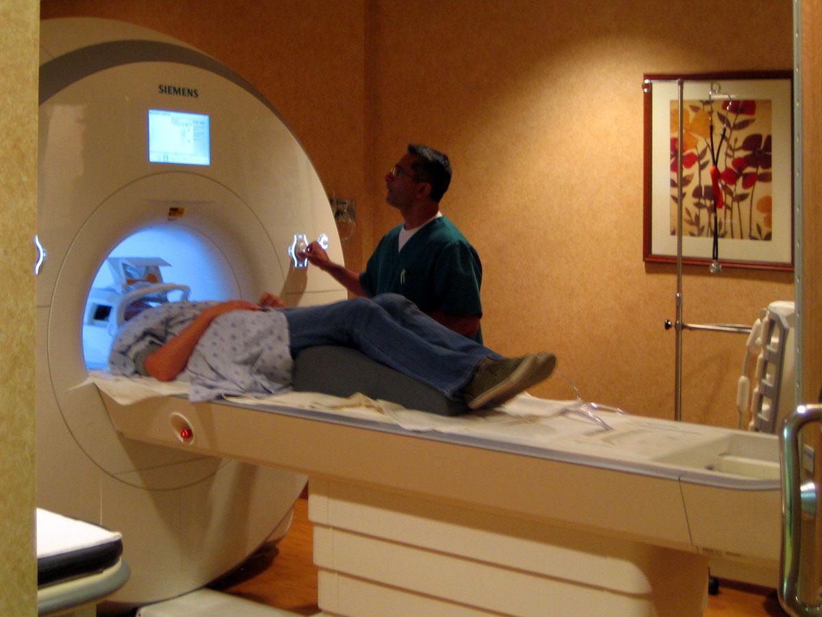 Магнитно-резонансная томография головного мозга